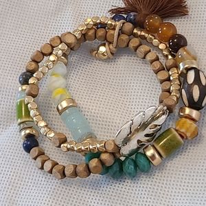 Stretch wood/glass/metal beaded bracelet.  Size 7-8"